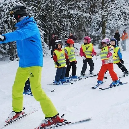 Apartment Welcome In - Golfhof 7, Direkt Am Skigebiet Und Am Golfplatz Winterberg